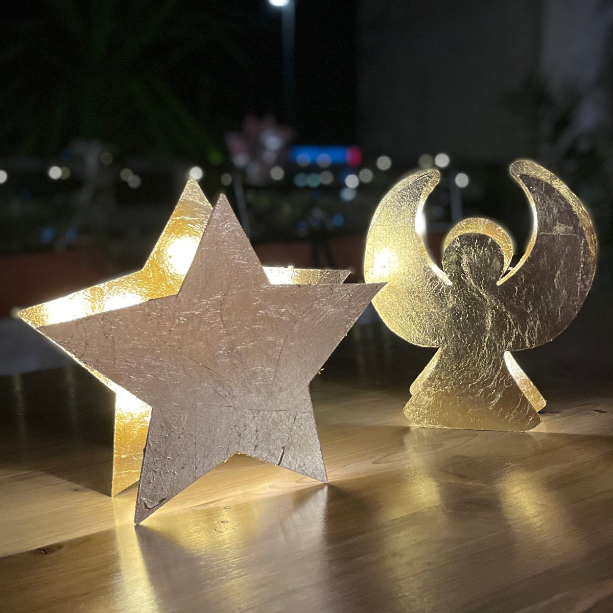 Set di 2 luci natalizie fatte a mano, stella decorativa e angelo in finitura oro
