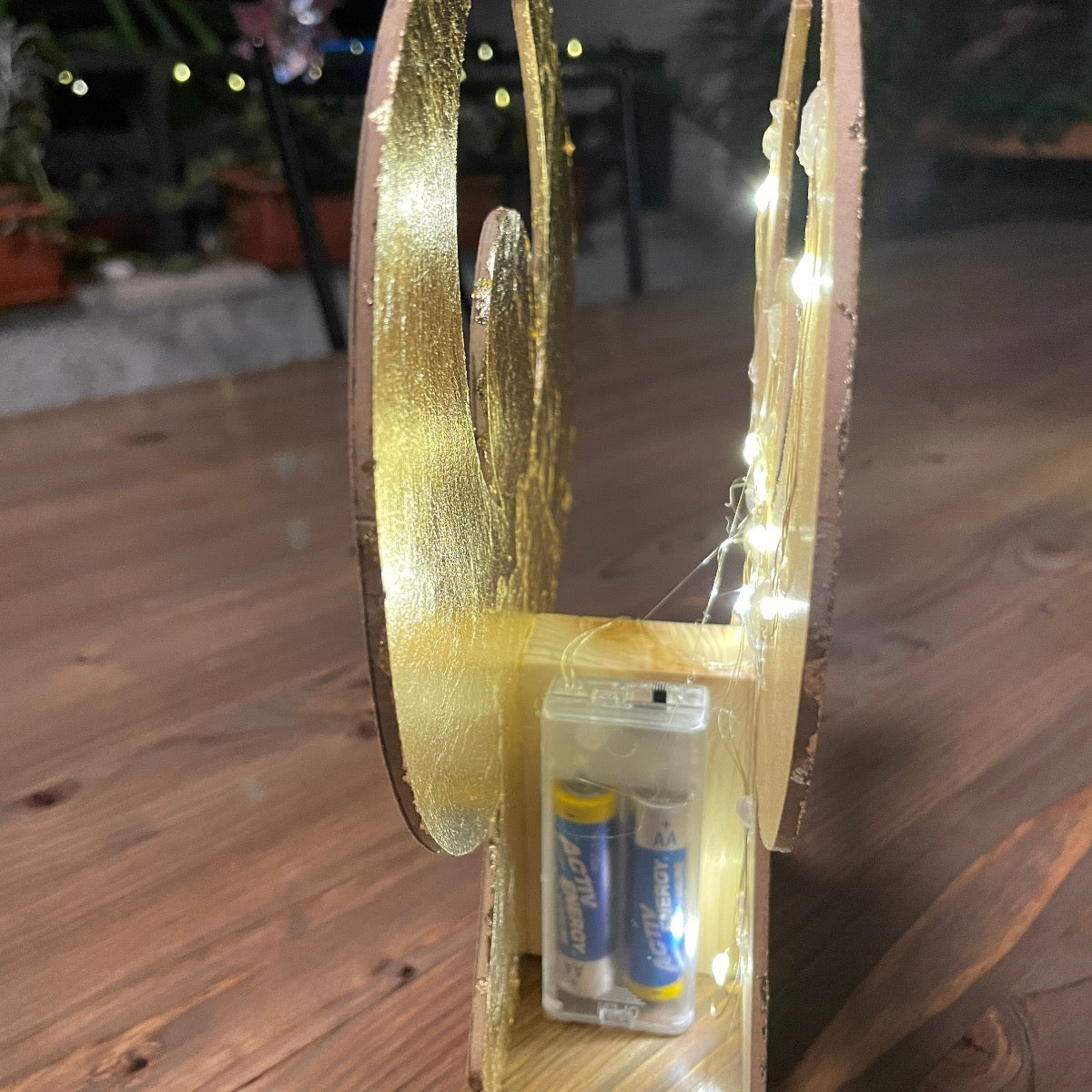 Set di 2 luci natalizie fatte a mano, stella decorativa e angelo in finitura oro