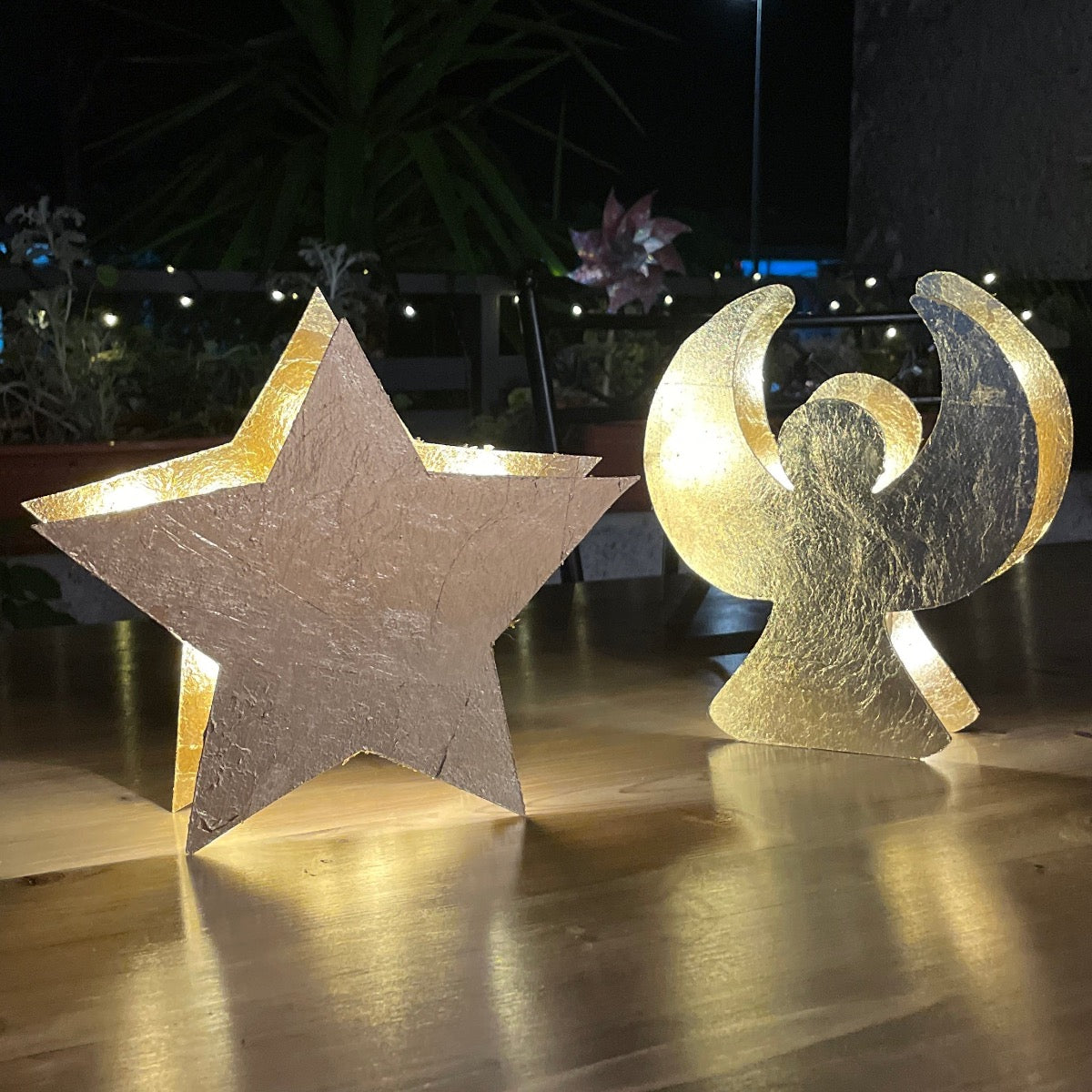 Set di 2 luci natalizie fatte a mano, stella decorativa e angelo in finitura oro